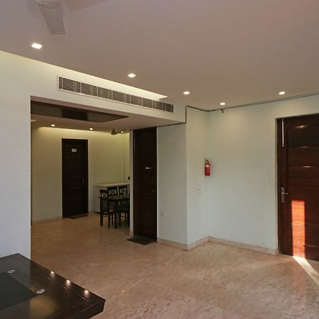 Oyo 9664 Sector 48 Hotel Гургаон Екстериор снимка